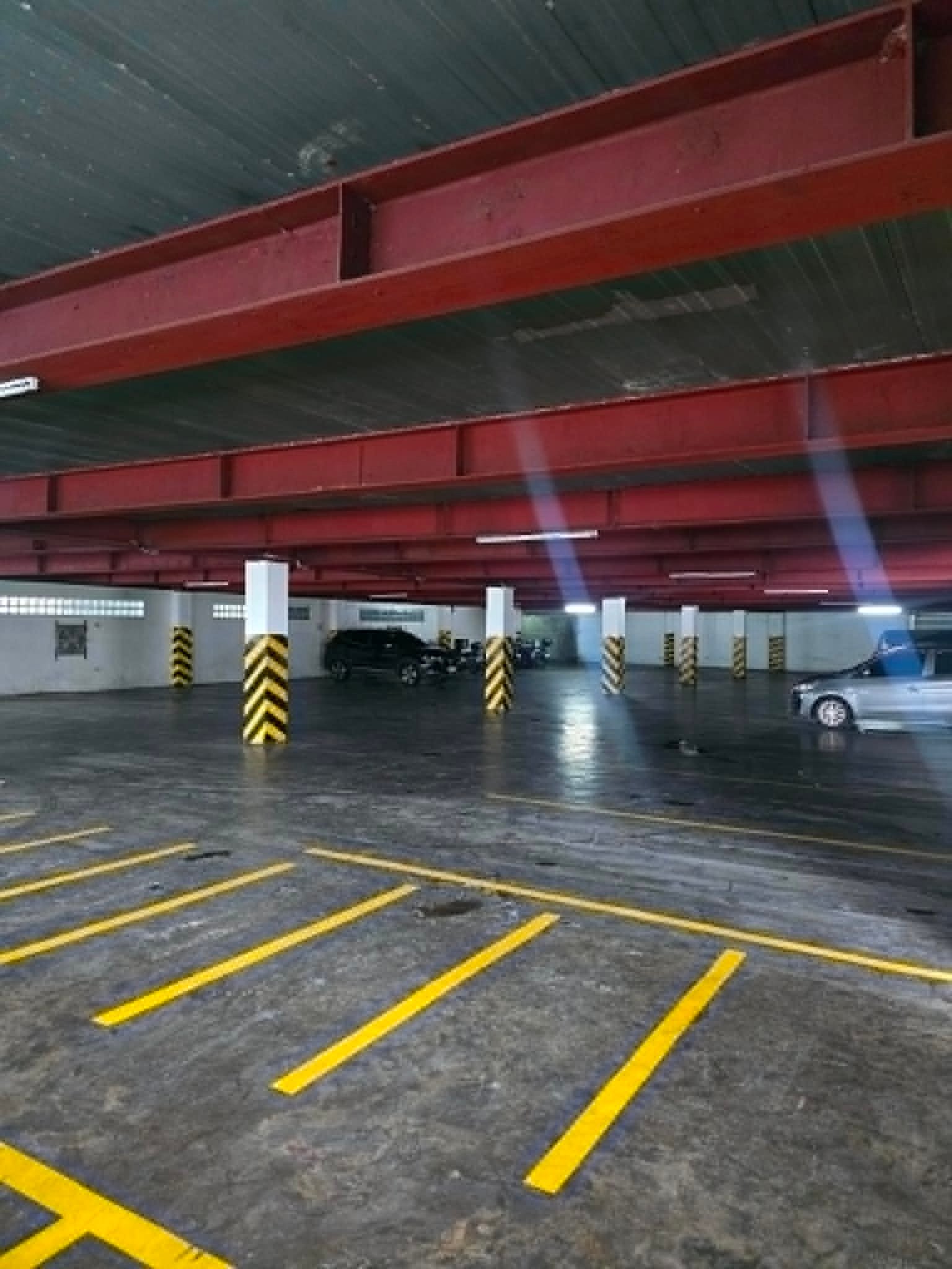 Parking at MetroAsia Sports Center